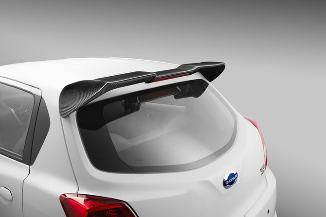 datsun go carbon roof spoiler