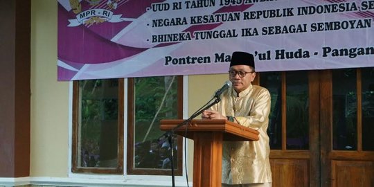 Safari Ramadan, Ketua MPR sosialisasi 4 Pilar ke santri Pangandaran