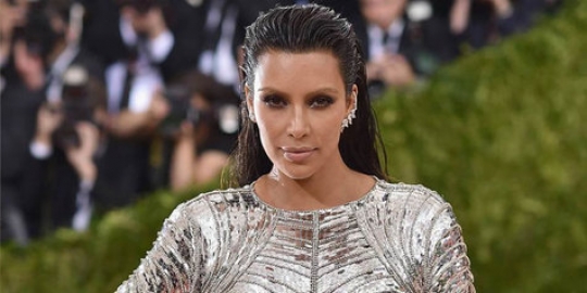 Ini jadinya ketika Kim Kardashian bertemu dengan \'kembarannya\'
