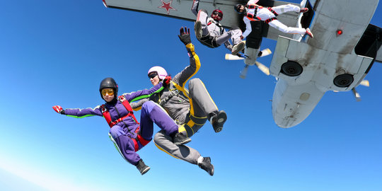 Hal-hal mendasar yang harus diketahui skydiver pemula