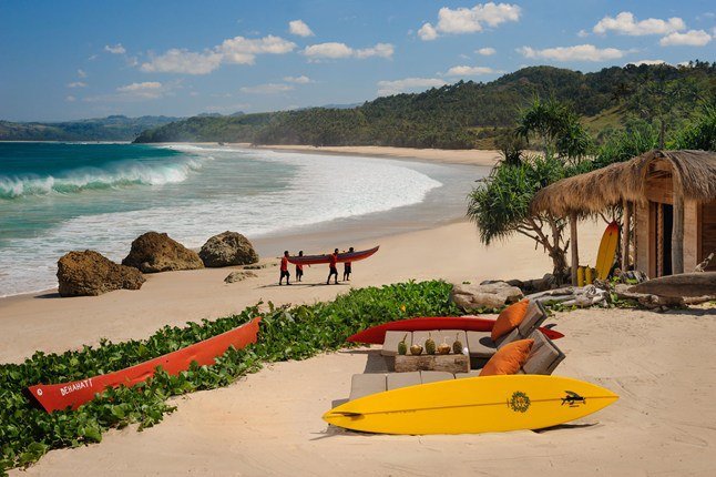 pantai nihiwatu