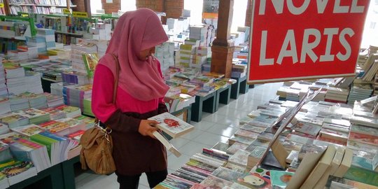Selama Ramadan, penjualan Alquran dan novel Islami laris manis