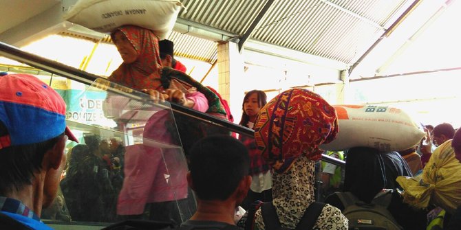 Arus mudik sudah terlihat di Pelabuhan Soekarno Hatta Makassar