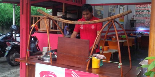 Selama Ramadan, berdoa di warung ini dapat soto dan jus gratis