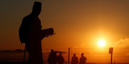 Melihat hari raya orang Yahudi di puncak Gunung Gerizim