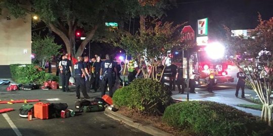 Penembakan klub gay Orlando bermotif terorisme, 50 orang tewas