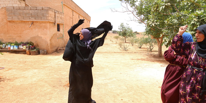 Kotanya tak lagi diduduki ISIS, wanita Suriah bahagia lepas niqab