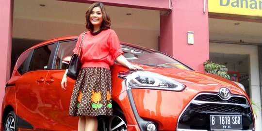 Toyota Sienta jadi rumah kedua Merry Riana