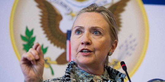Arab Saudi danai kampanye Hillary Clinton