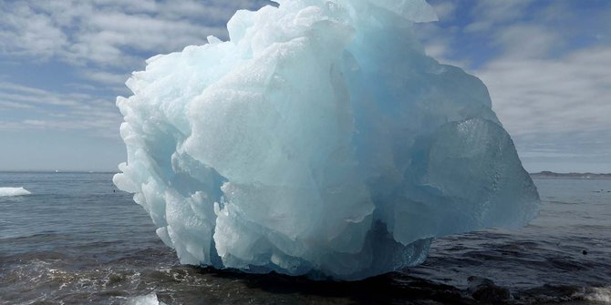 Fenomena gunung es di Greenland mencair akibat cuaca panas