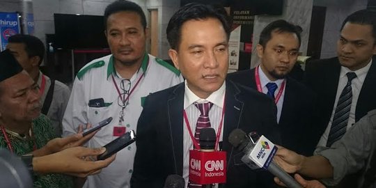 Yusril: Keputusan Golkar dukung Ahok terakhir di tangan Ical