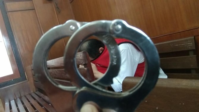 pemerkosa anak kandung
