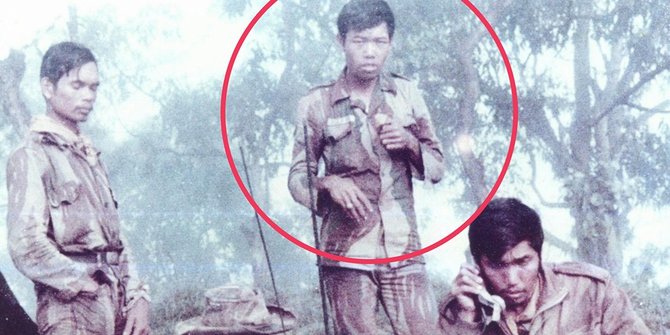 Prajurit Kopassus ini tetap berpuasa di tengah sengitnya 