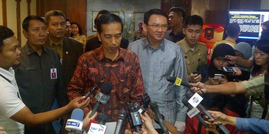Istana bantah Jokowi minta Ahok maju lewat jalur partai