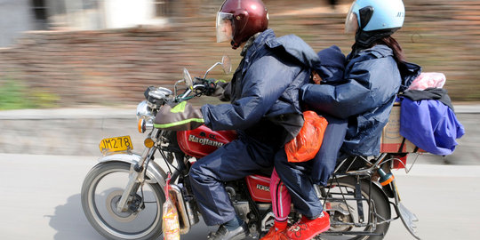 Pemudik sepeda motor diminta tidak berlebihan bawa muatan