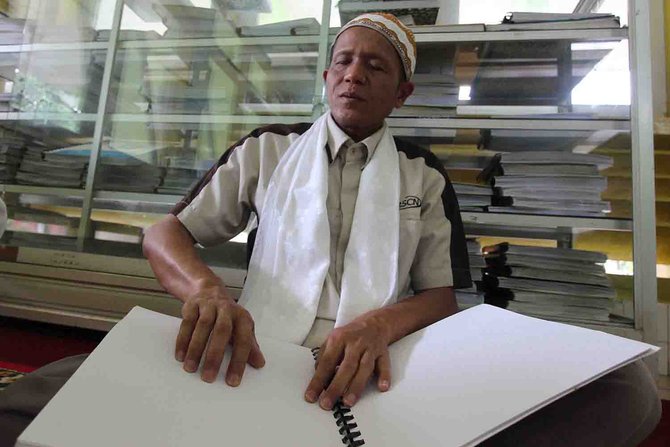 tunanetra di malang mengaji