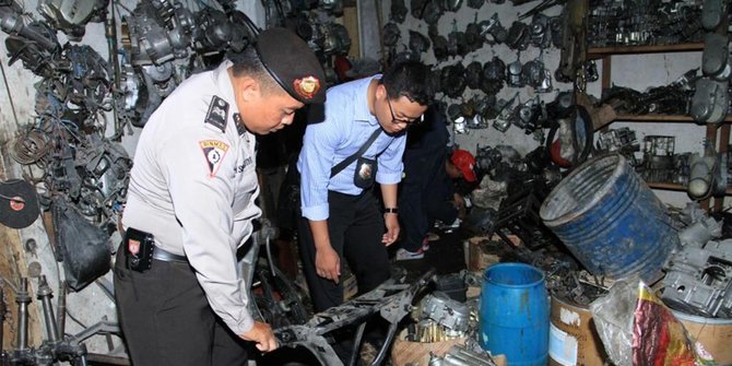 Deretan maling ditangkap gara-gara update status di medsos 