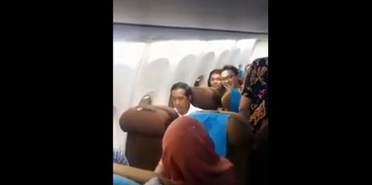 Naik pesawat komersil, Jokowi dipuji-puji warga Malaysia
