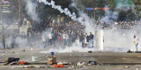 Aparat Venezuela tahan 400 orang yang menjarah karena lapar
