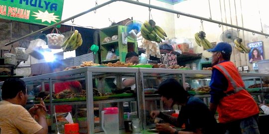 Pelaksanaan perda penutupan rumah makan jangan tebang pilih