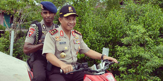 Foto Tito Karnavian bonceng anak buah dikritik, kenapa?