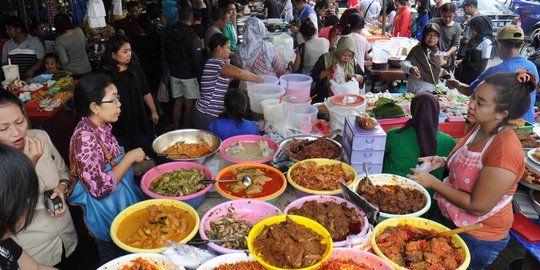 Pedagang dadakan Ramadan & cikal bakal pengusaha baru di Tanah Air