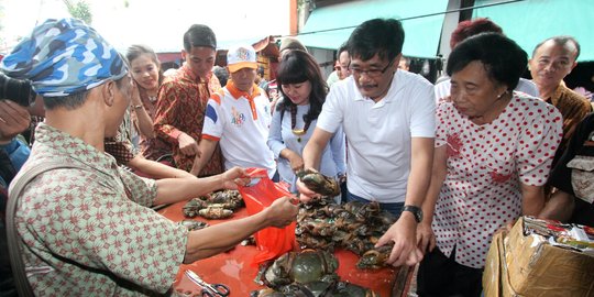 Gaya Wagub Djarot blusukan ke Pasar Petak Sembilan