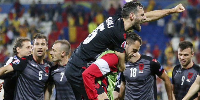 Selebrasi kemenangan Albania tekuk Rumania 1-0