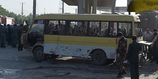 Serangan bom bunuh diri hantam mobil satpam di Kabul, 14 tewas