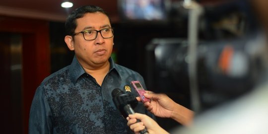 Soal dukungan Golkar, Fadli Zon ingatkan Ahok banyak terbelit kasus