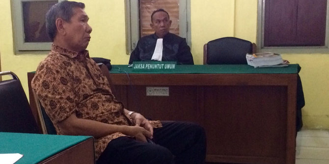 Usai sidang perdana, hakim perintahkan eks Wabup Tobasa ditahan