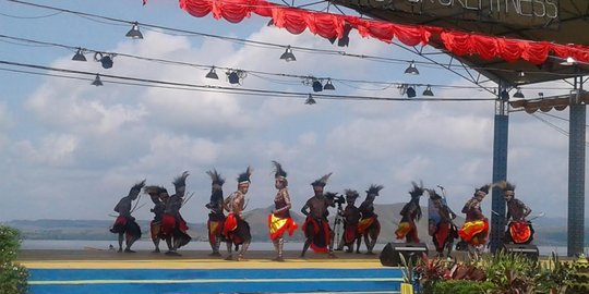 Perlombaan dalam FDS 2016 mampu tingkatkan wisatawan di Sentani