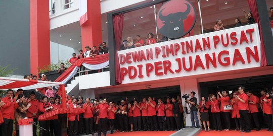 Pengumuman bakal cagub DKI dari PDIP kemungkinan saat 'injury time'