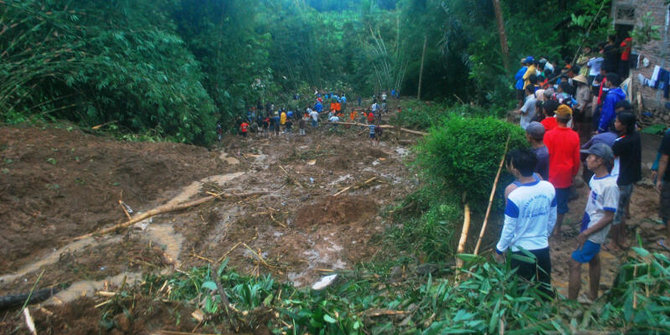 Polda Jateng: 11 korban longsor Purworejo belum ditemukan