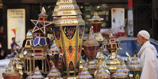 muslim umat hindu ini ikut berpuasa rev1