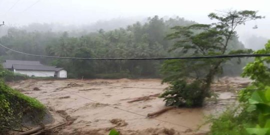 Cuaca ekstrem kepung Sulawesi Utara, 400 jiwa mengungsi