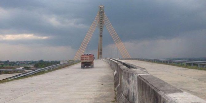 Meski belum siap tol  Solo  Kertosono  tetap dibuka saat 