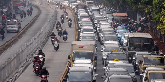 Jakarta kalau pagi dan sore itu 'indah'