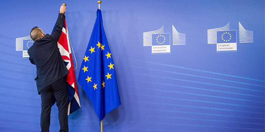 Survei terakhir, kubu Brexit diprediksi menangi referendum