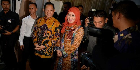 Komjen Tito dan istri curhat sering dapat teror