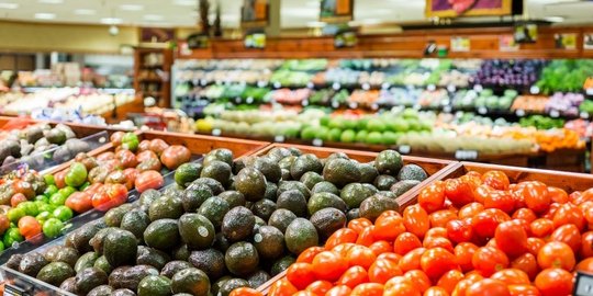 alasan mengapa buah dan sayur berada di depan