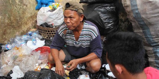 Bripka Seladi pusing tempat pengolahan sampahnya diminta pemilik