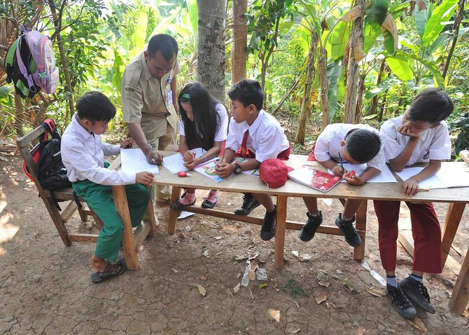 Belajar tak harus ke sekolah  merdeka.com