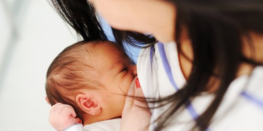 Menyusui, kunci dasar mendukung tumbuh kembang kesehatan mental anak