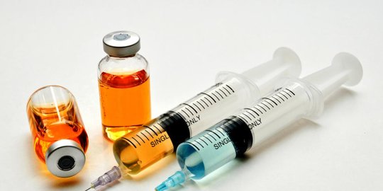 dibuat dari cairan infus dicampur vaksin tetanus rev2