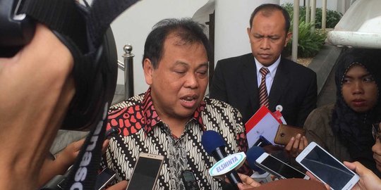 MK lapor Presiden masih menunggak 2 kasus Pilkada Serentak 2015