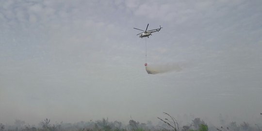 Meski berpuasa, satgas tetap semangat padamkan kebakaran hutan Riau
