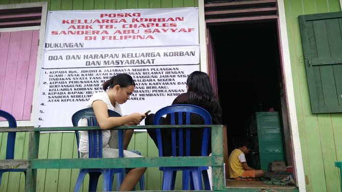 keluarga abk korban sandera abu sayyaf