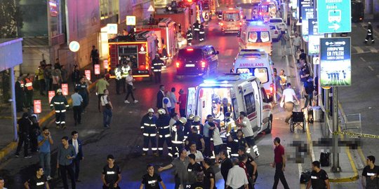 Suasana mencekam Bandara Istanbul usai serangan bom bunuh diri