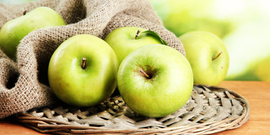 Kunyah-kunyah sebuah apel dan dapatkan 10 manfaat ajaib ini